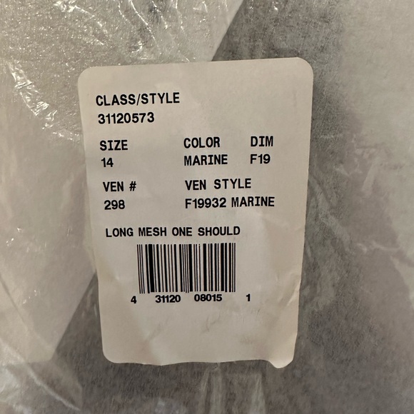 David’s bridal marine colored floor length dress great for bridesmaids or guests - Picture 5 of 5